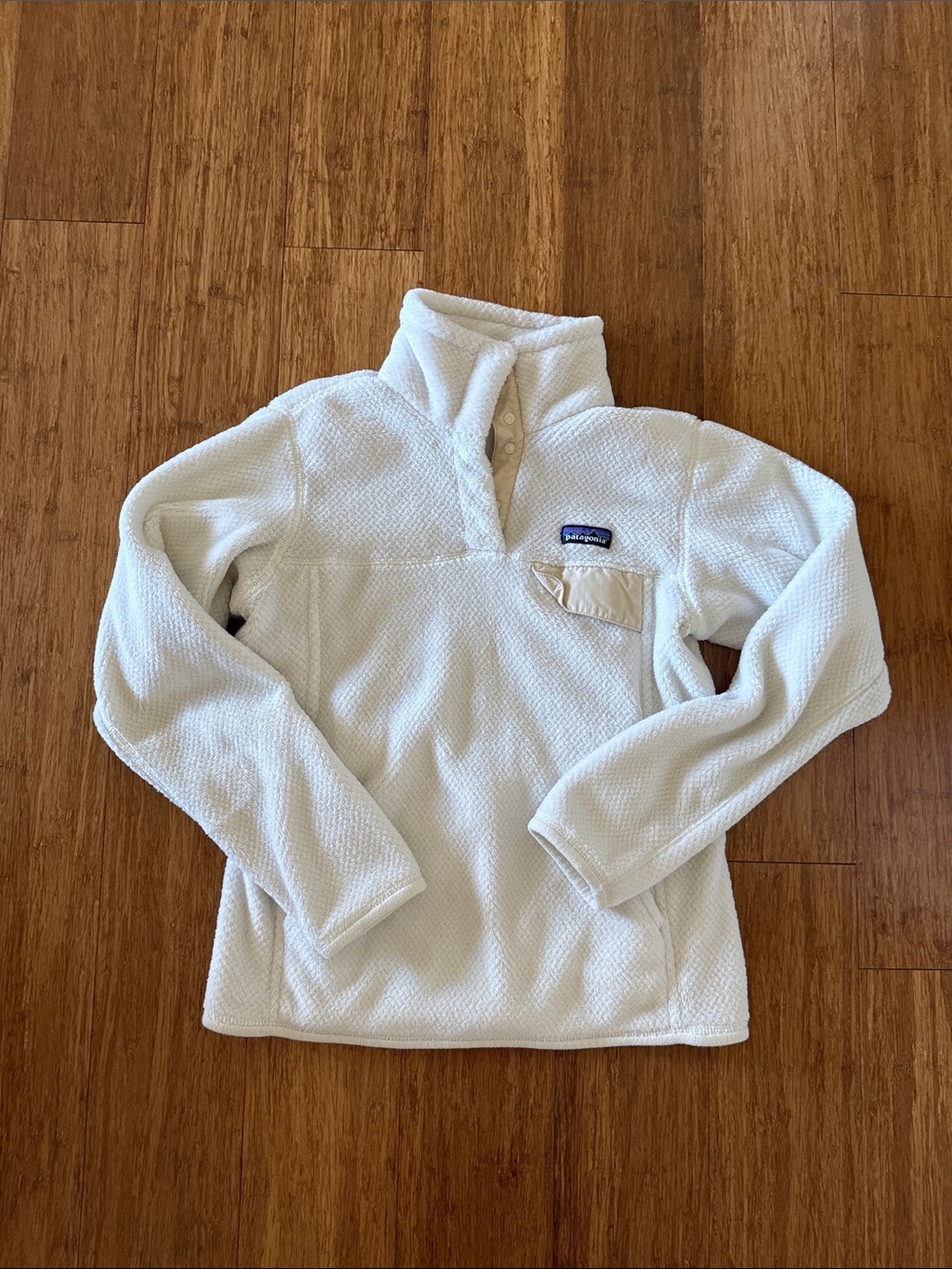 Patagonia Women's White Cream Textured Fleece Snap Pullover